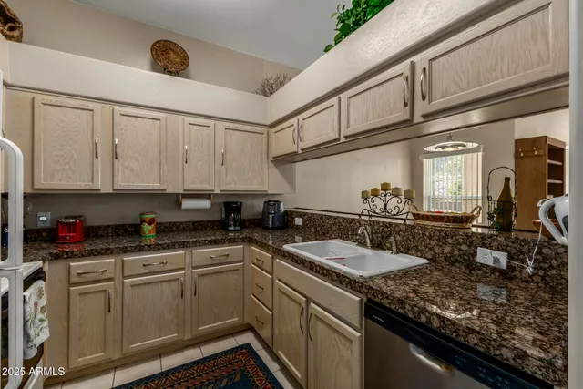$325,000 | 16357 East Arrow Drive, Unit 115, Fountain Hills, AZ 85268