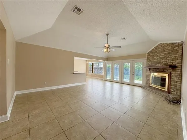 $1,925 | 2040 Golfview Drive, Laplace, LA 70068