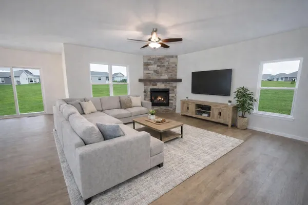 $4,200 | 2009 Savannah Drive, Grafton, WI 53024