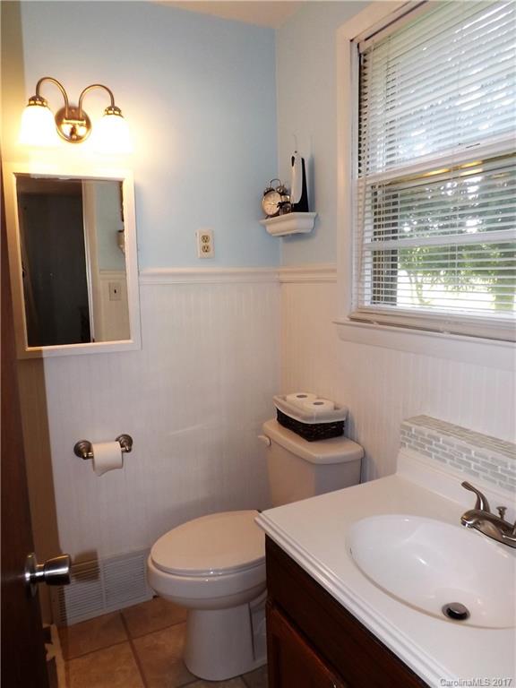 1027 West Blue Ridge Road, Unit 43 East Flat Rock, NC 28726 - Photo 14 of 20 Gallery Image 14