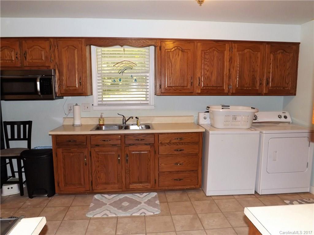 1027 West Blue Ridge Road, Unit 43 East Flat Rock, NC 28726 - Photo 9 of 20 Gallery Image 9