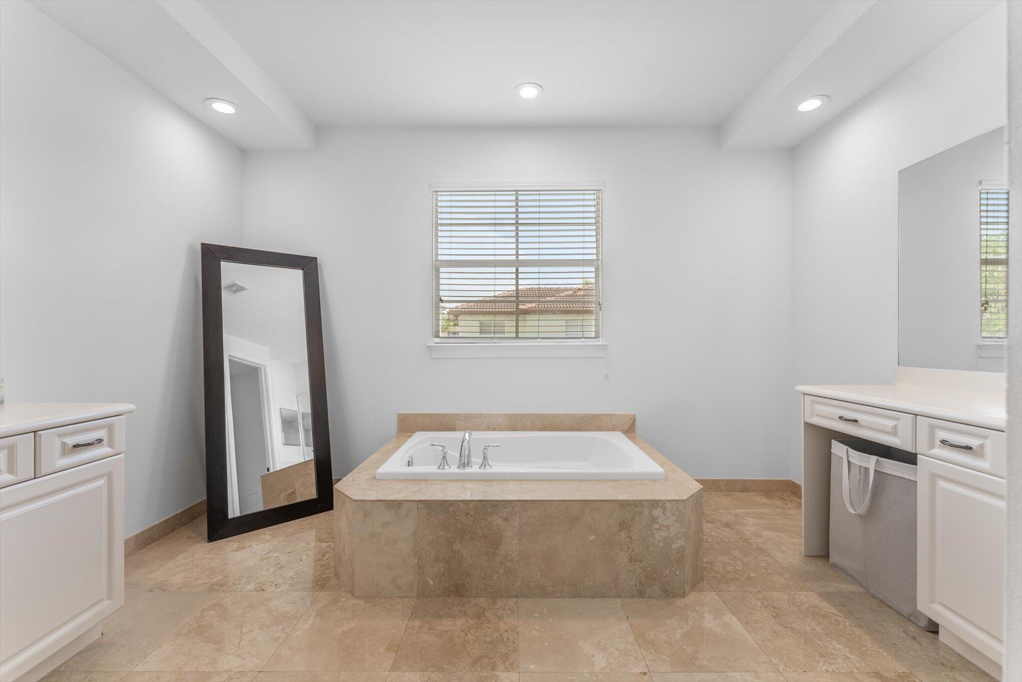 106 Via Floresta Drive Boca Raton, FL 33487 - Photo 27 of 43 32-32