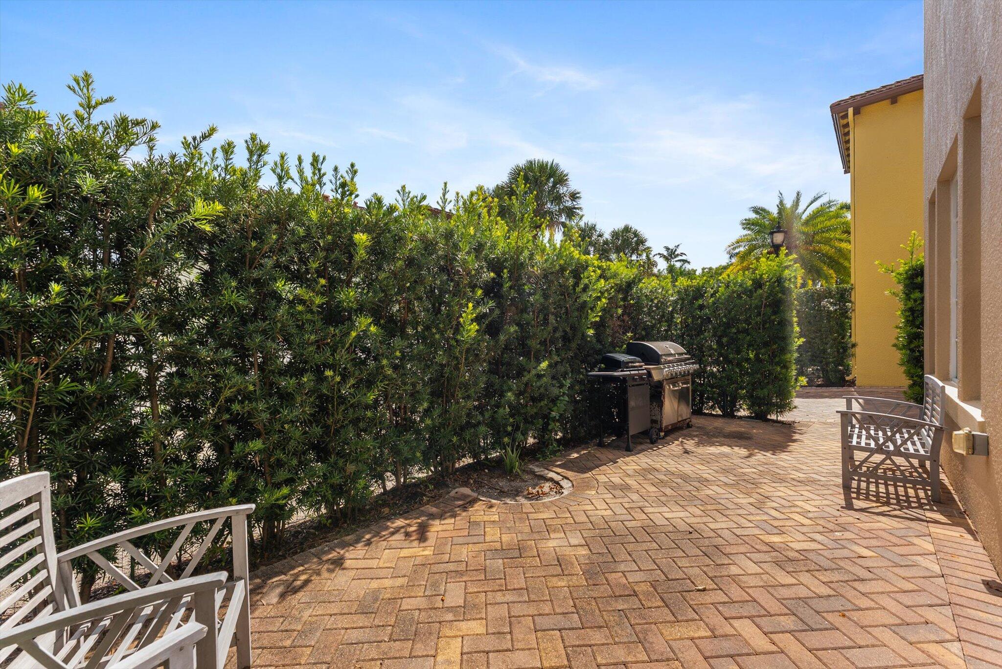 106 Via Floresta Drive Boca Raton, FL 33487 - Photo 9 of 43 08-8