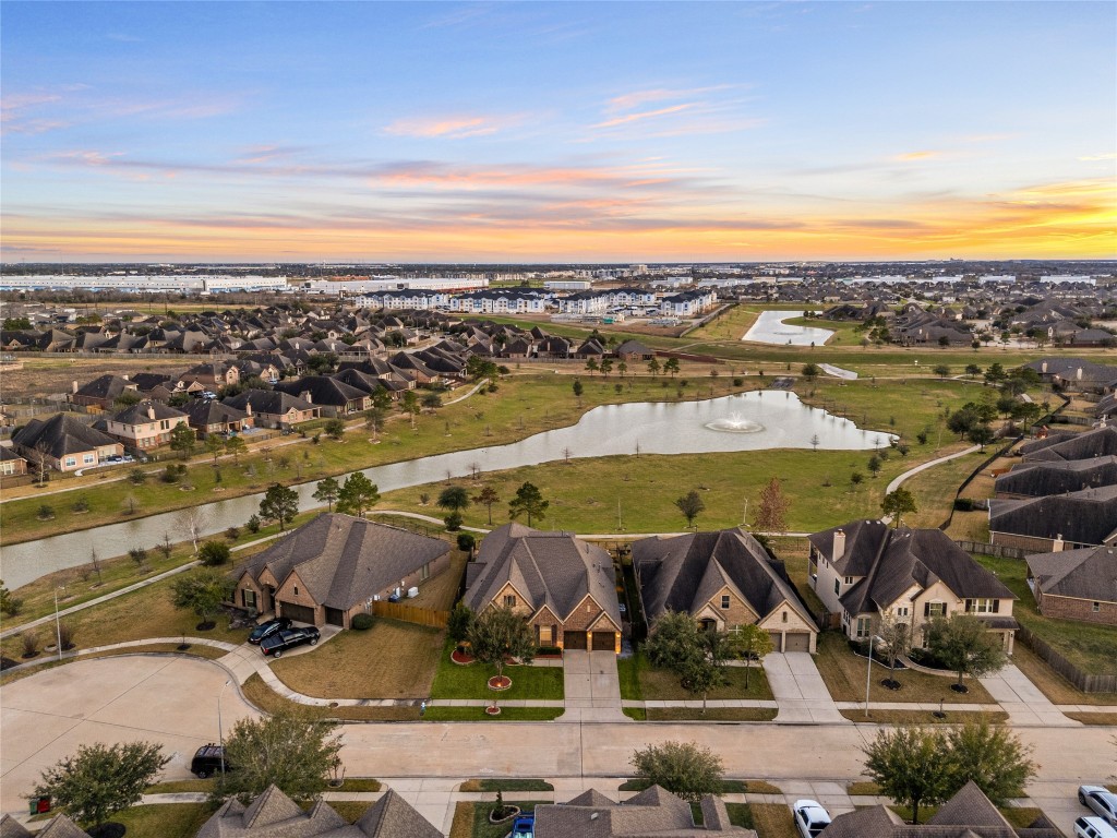 23211 Ruspino Shores Place Katy, TX 77493 - Photo 33 of 39 a view of a city