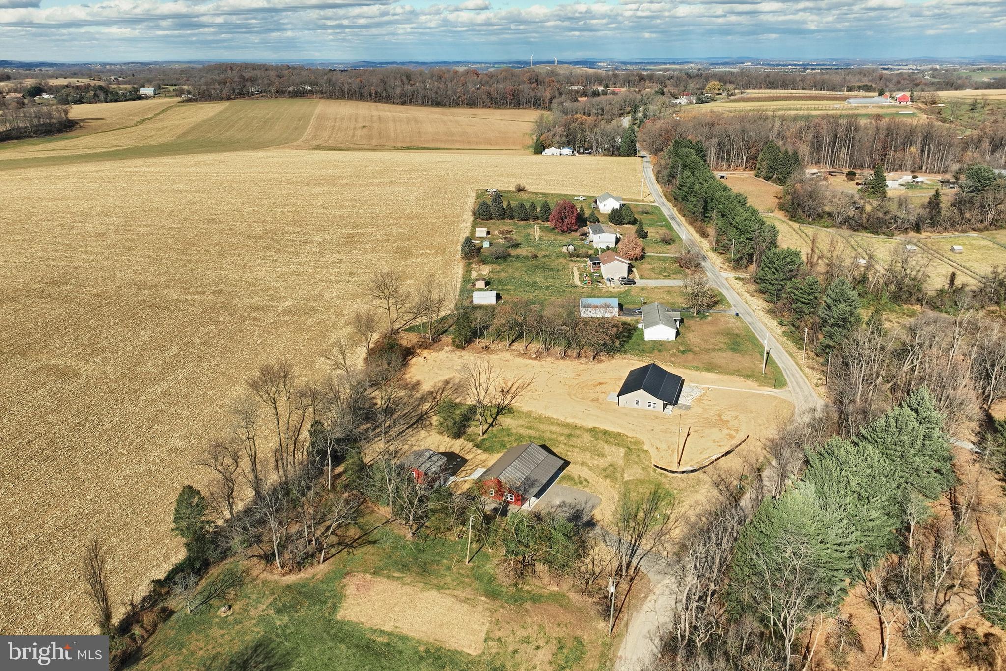 10640 Enfield Road Felton, PA 17322 - Photo 4 of 59