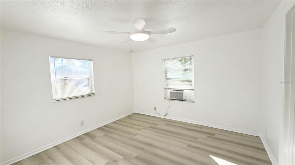 8204 North Semmes Street Tampa, FL 33604 - Photo 7 of 14 an empty room with a window