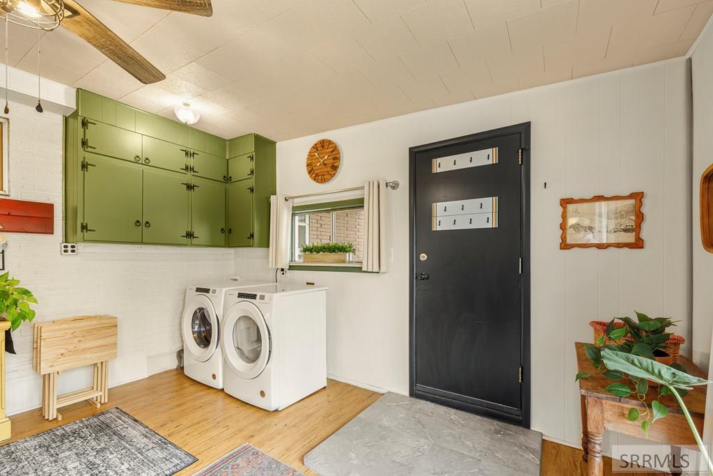 3200 Rawson Street Ammon, ID 83406 - Photo 15 of 39 Laundry