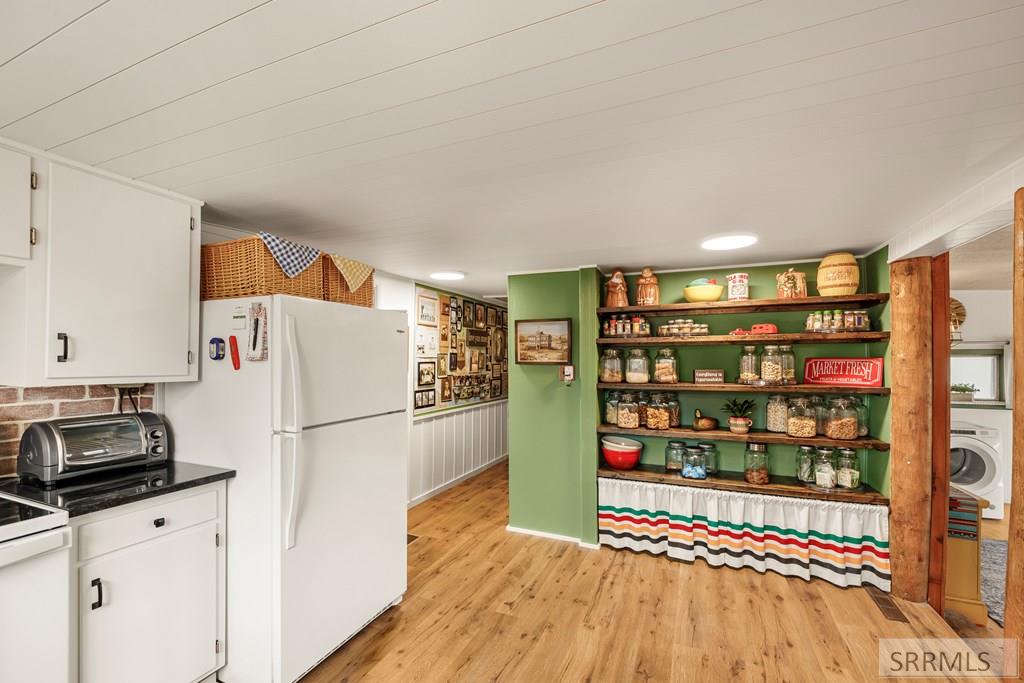 3200 Rawson Street Ammon, ID 83406 - Photo 8 of 39 Kitchen