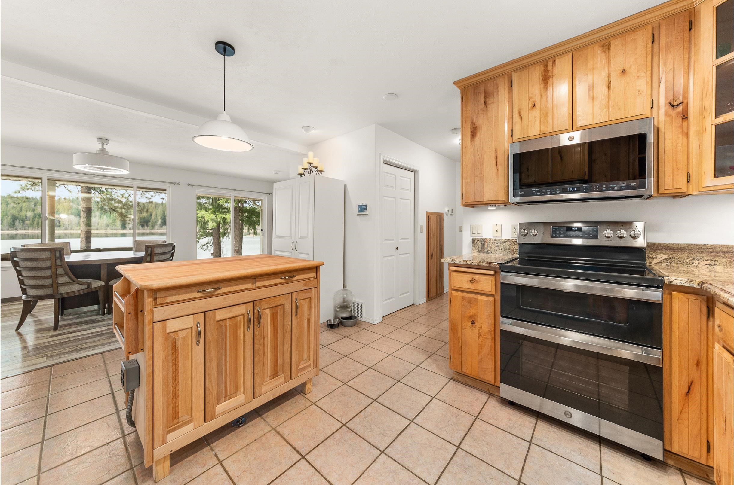 42502 North Sylvan Road Elk, WA 99009 - Photo 13 of 50