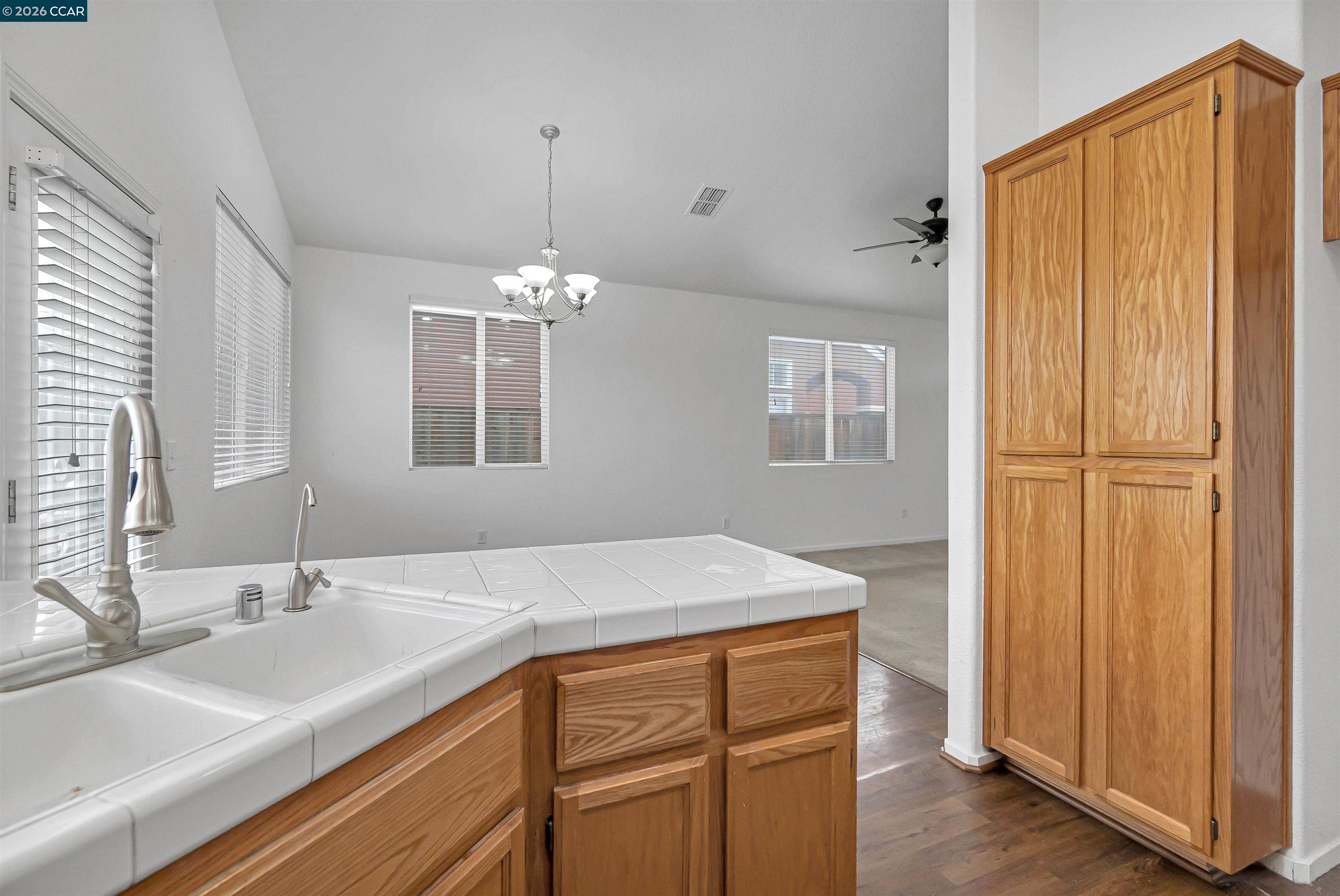 686 Anderson Way Rio Vista, CA 94571 - Photo 14 of 36 a bathroom with a sink and a mirror