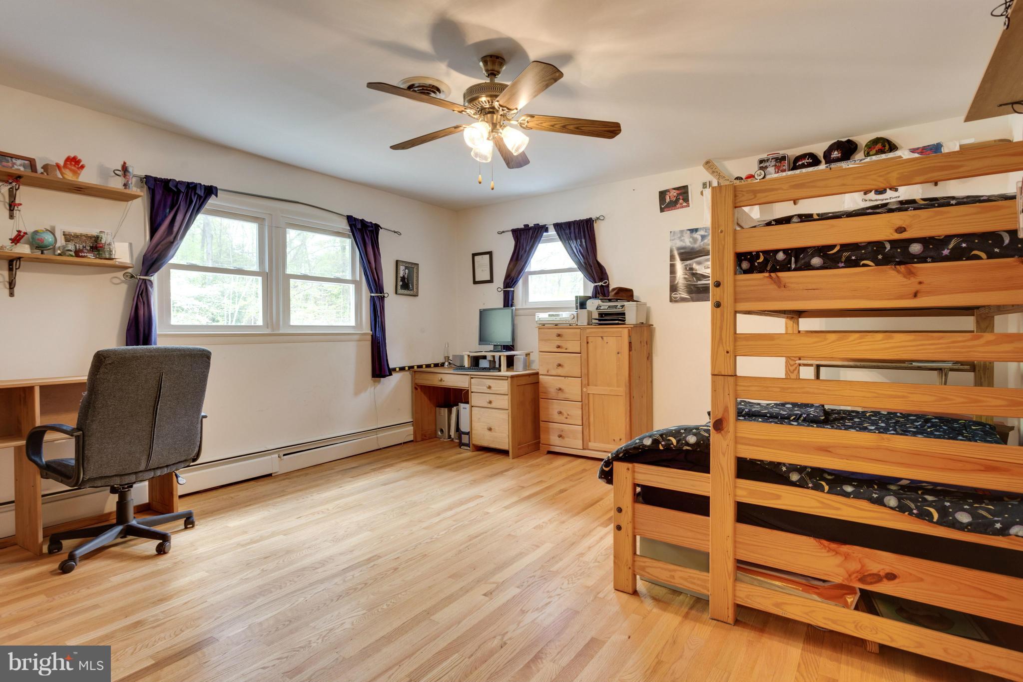 2709 Colt Run Road Oakton, VA 22124 - Photo 13 of 30 Bedroom