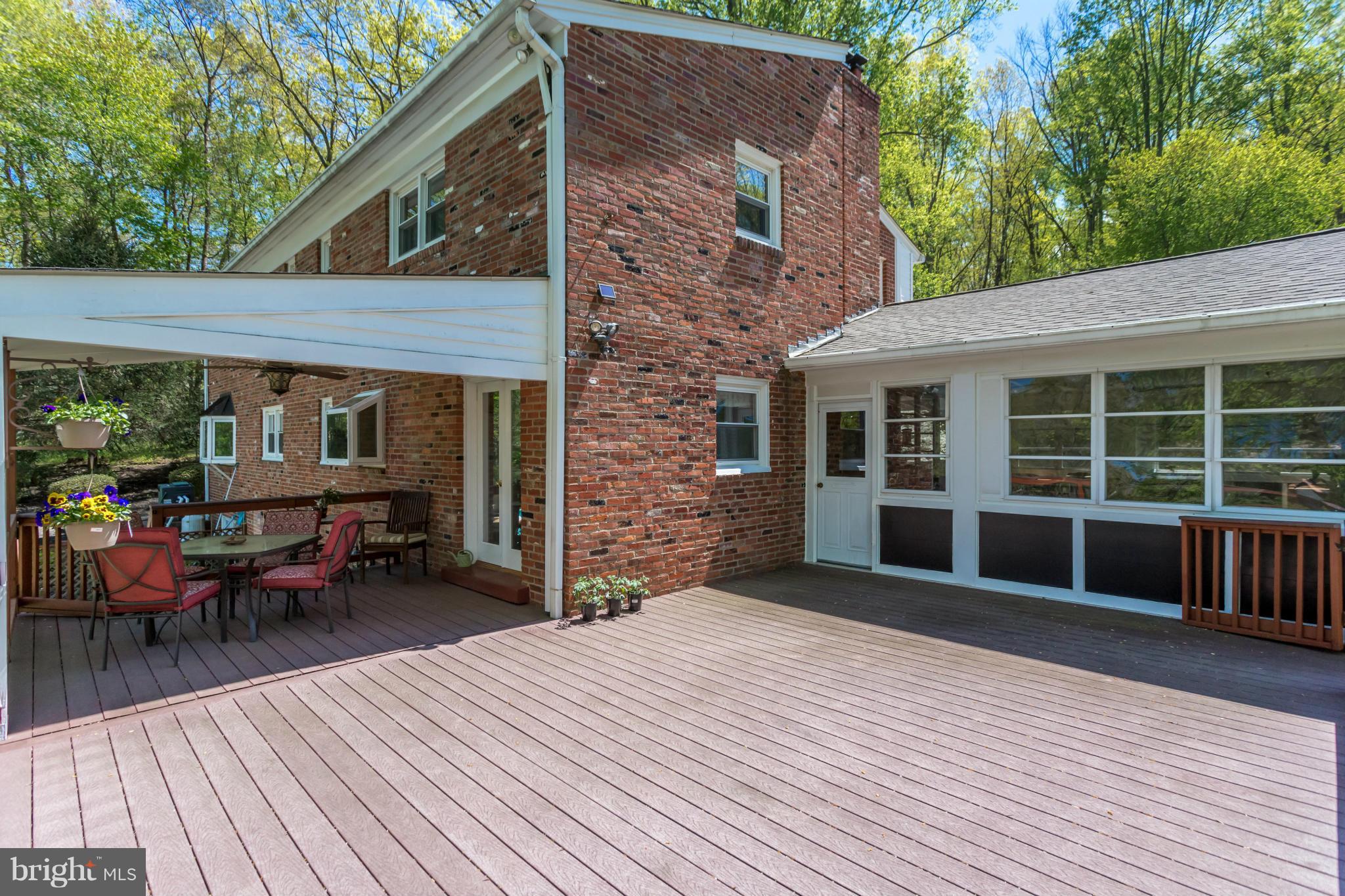 2709 Colt Run Road Oakton, VA 22124 - Photo 22 of 30 Exterior (Rear)