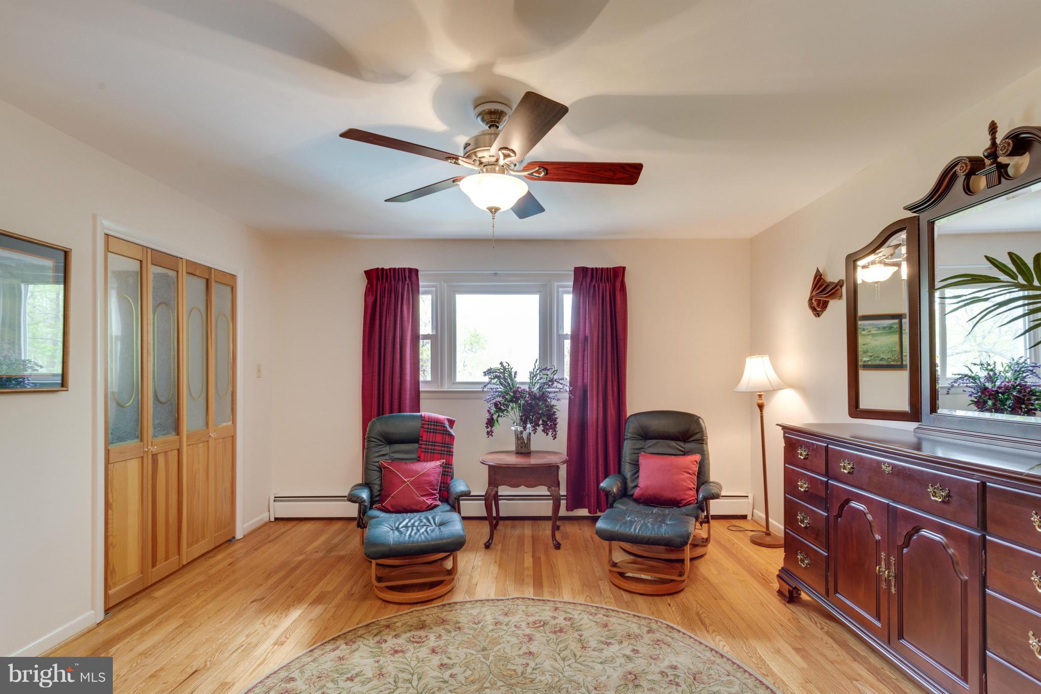2709 Colt Run Road Oakton, VA 22124 - Photo 10 of 30 Bedroom (Master)