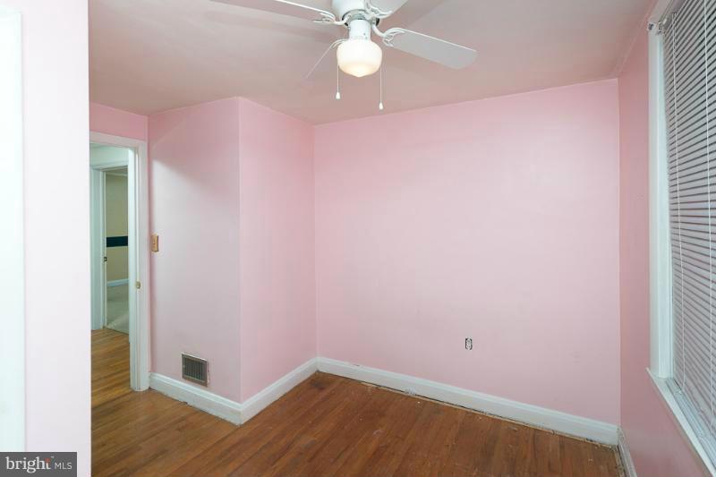 6627 Dogwood Road Baltimore, MD 21207 - Photo 14 of 30 Bedroom