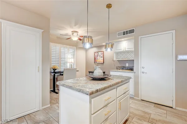 $2,750 | 7808 Bluewater Drive, Las Vegas, NV 89128