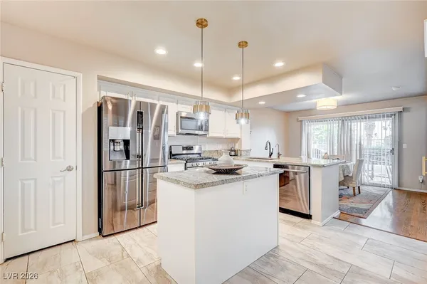 $2,750 | 7808 Bluewater Drive, Las Vegas, NV 89128