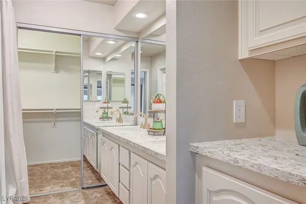 $2,750 | 7808 Bluewater Drive, Las Vegas, NV 89128