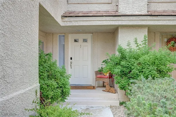 $2,750 | 7808 Bluewater Drive, Las Vegas, NV 89128