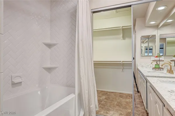 $2,750 | 7808 Bluewater Drive, Las Vegas, NV 89128