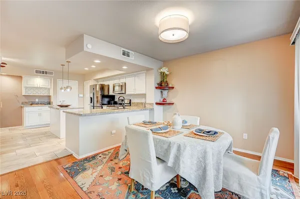 $2,750 | 7808 Bluewater Drive, Las Vegas, NV 89128