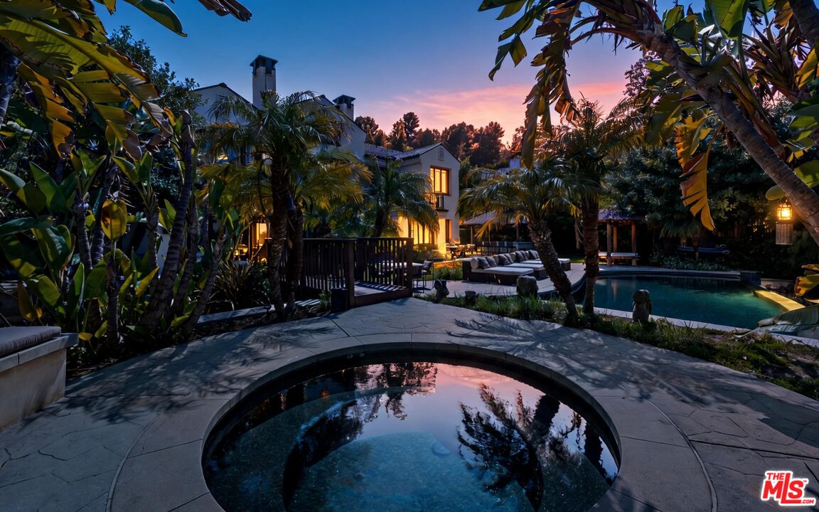 13947 Durham Road Beverly Hills, CA 90210 - Photo 43 of 46