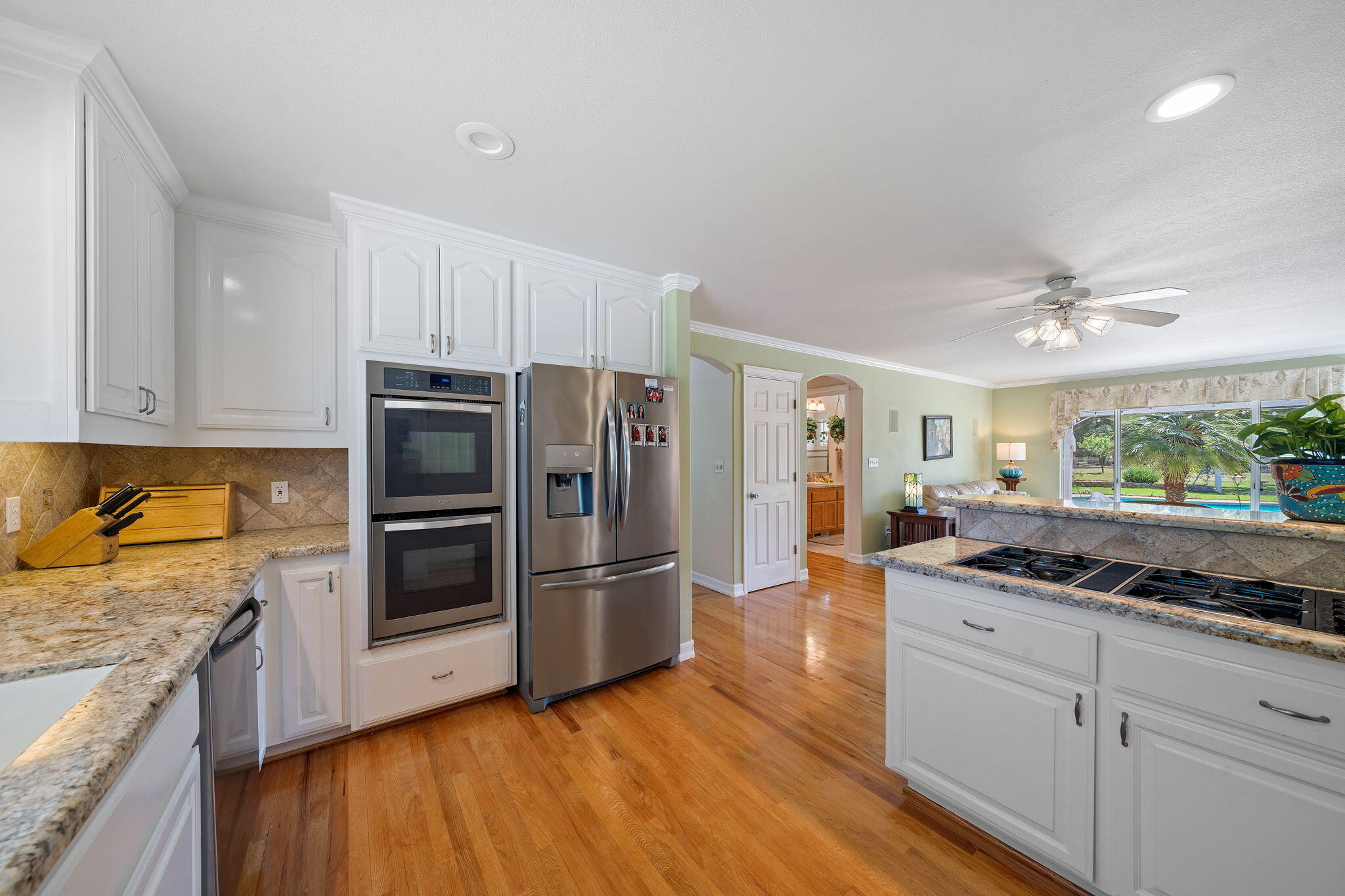 13087 Spring Lake Street Redding, CA 96003 - Photo 19 of 80 19-web-or-mls-BiggerFlow Real Estate Med