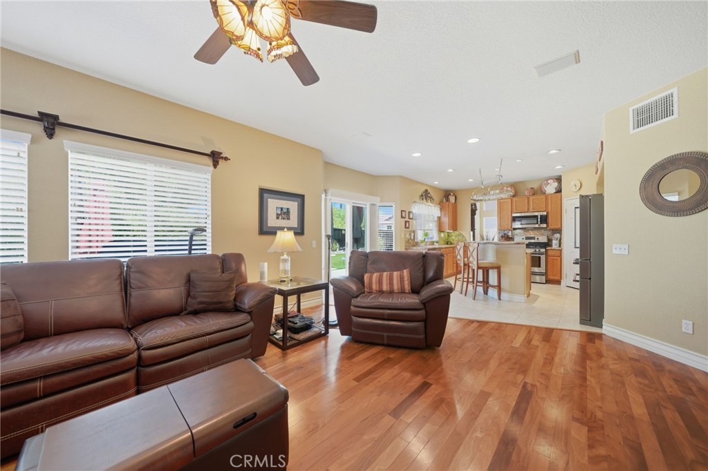 33370 Morning View Drive Temecula, CA 92592 - Photo 3 of 38