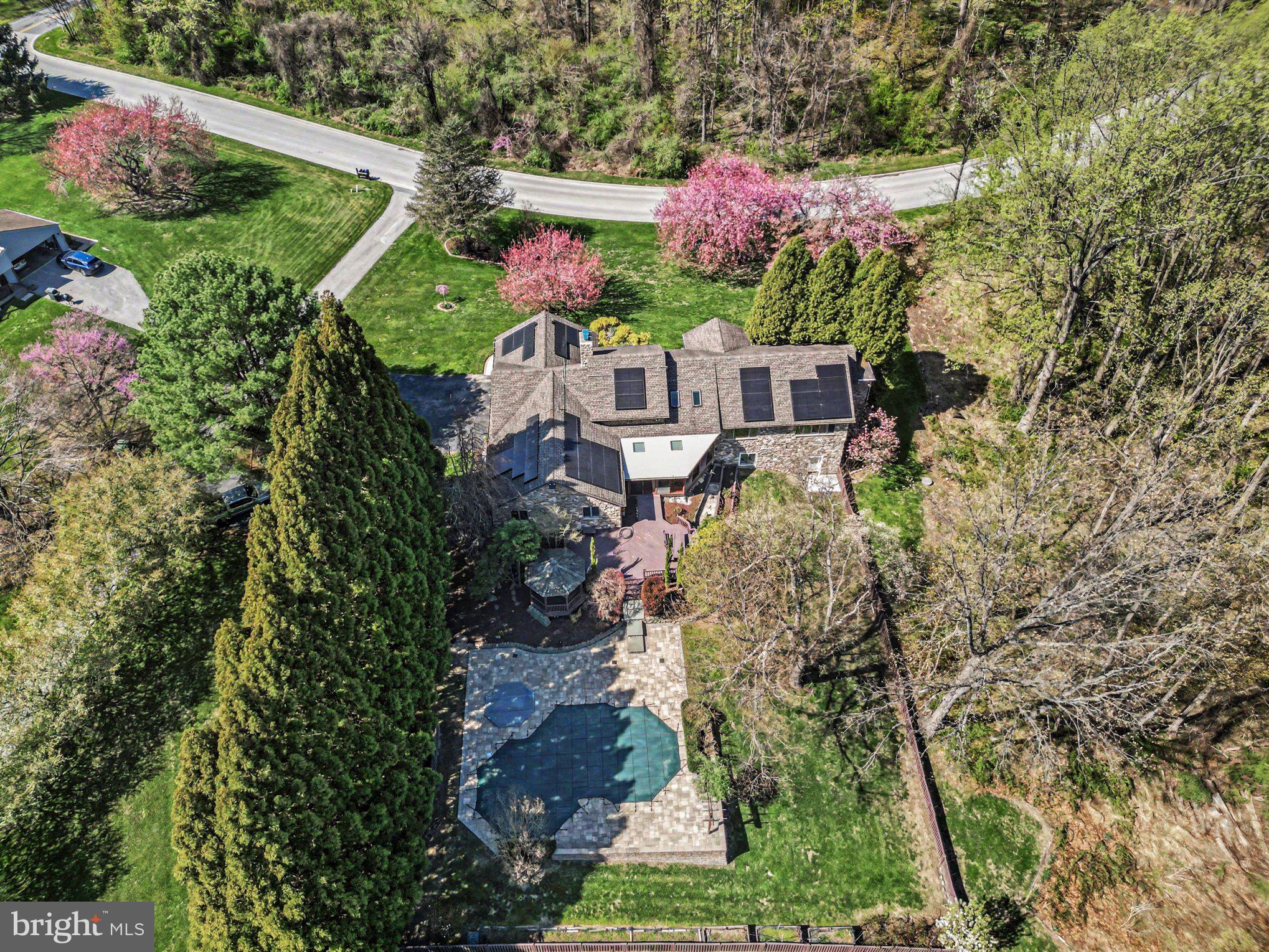 13800 Cripplegate Road Phoenix, MD 21131 - Photo 4 of 47 an aerial view of a house with a yard