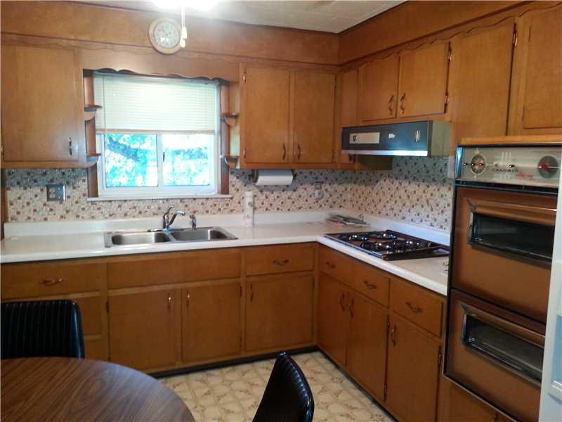 334 North Pike Road Sarver, PA 16055 - Photo 4 of 16 Kitchen. EAT IN KITCHEN