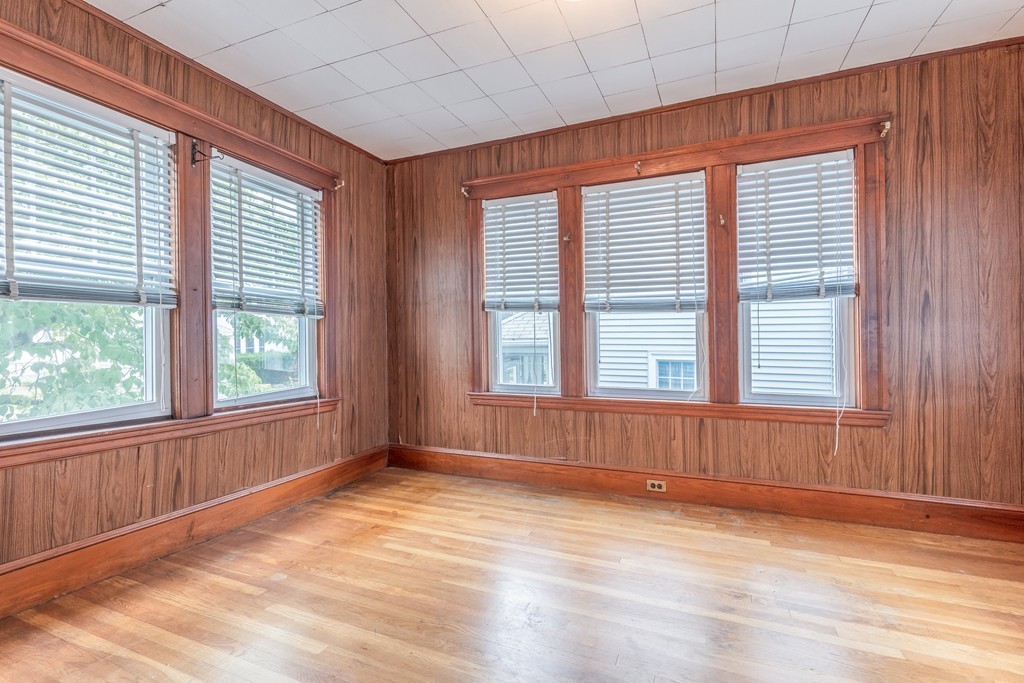 71 Bradford Road Watertown, MA 02472 - Photo 14 of 16