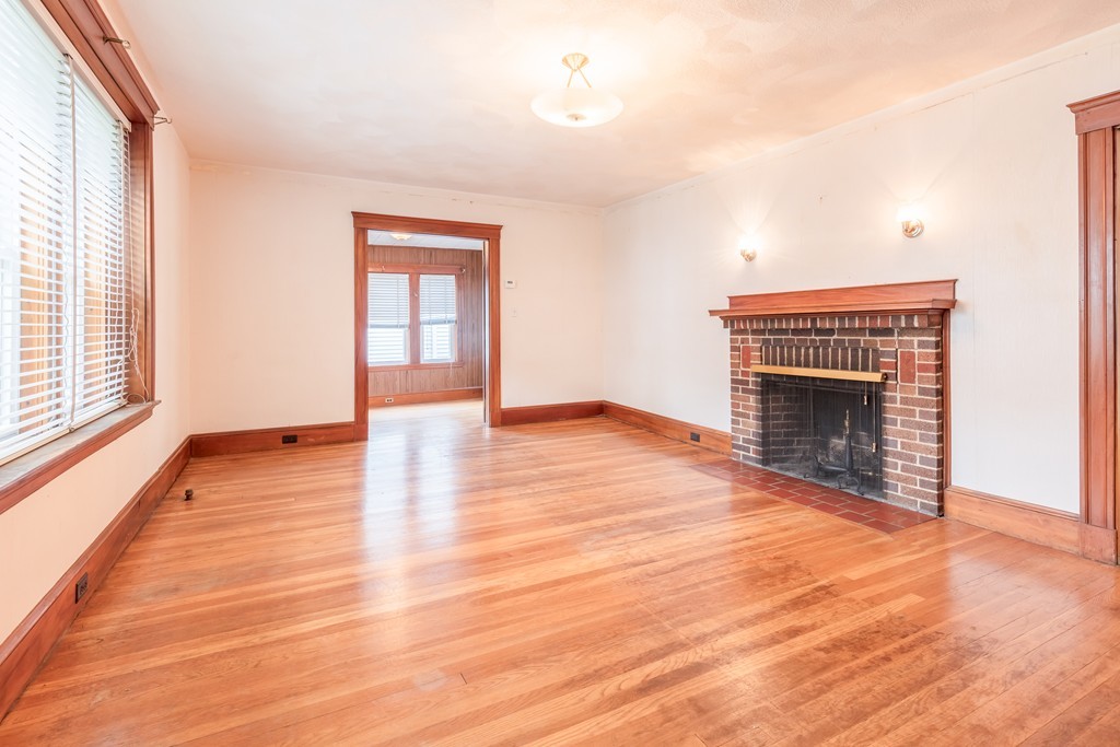 71 Bradford Road Watertown, MA 02472 - Photo 4 of 16