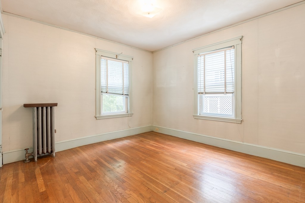 71 Bradford Road Watertown, MA 02472 - Photo 9 of 16