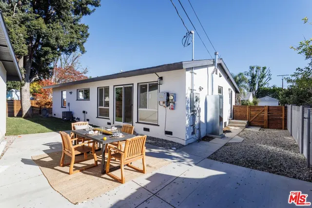 $1,125,000 | 14365 Berg Street, Sylmar, CA 91342