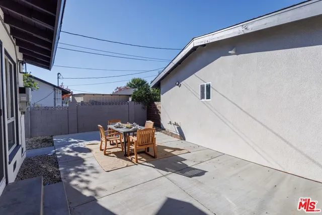 $1,125,000 | 14365 Berg Street, Sylmar, CA 91342