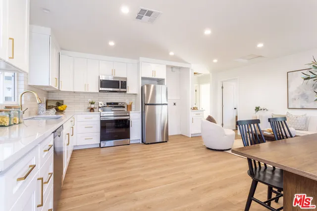 $1,125,000 | 14365 Berg Street, Sylmar, CA 91342