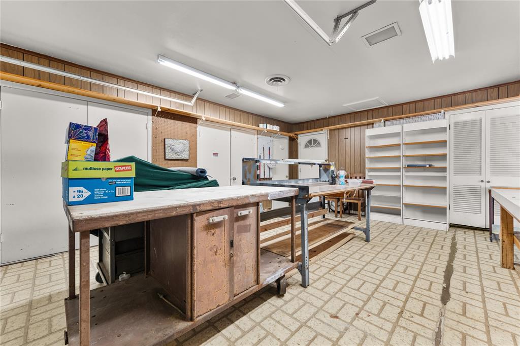 2612 Glendale Drive Waco, TX 76708 - Photo 33 of 38 Kitchen with brick patterned flooring