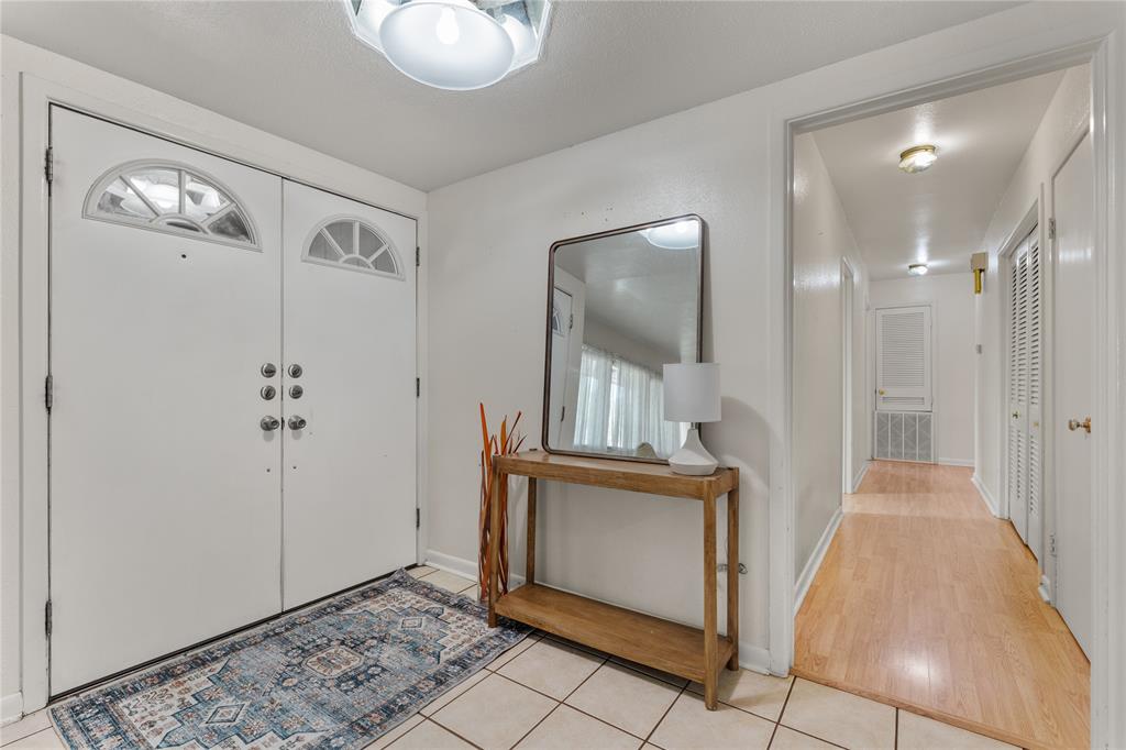 2612 Glendale Drive Waco, TX 76708 - Photo 8 of 38 Foyer featuring light tile patterned flooring and baseboards