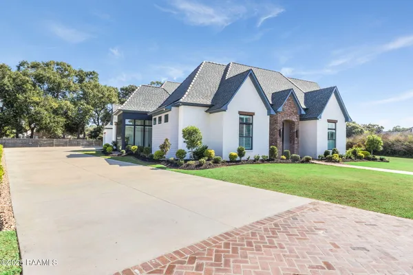 $1,899,999 | 203 Alsway, Broussard, LA 70518