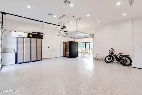 $1,899,999 | 203 Alsway, Broussard, LA 70518