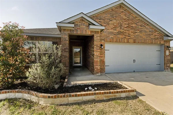 $259,000 | 192 Buffalo Ridge Road, Newark, TX 76071