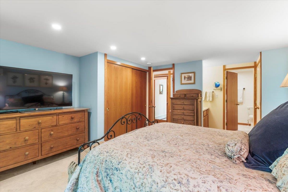 44 Hilltop Road Winhall, VT 05340 - Photo 13 of 38