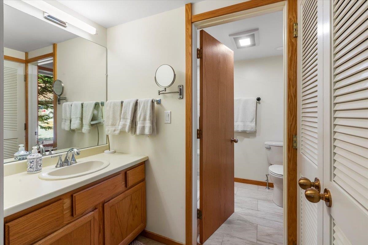 44 Hilltop Road Winhall, VT 05340 - Photo 15 of 38