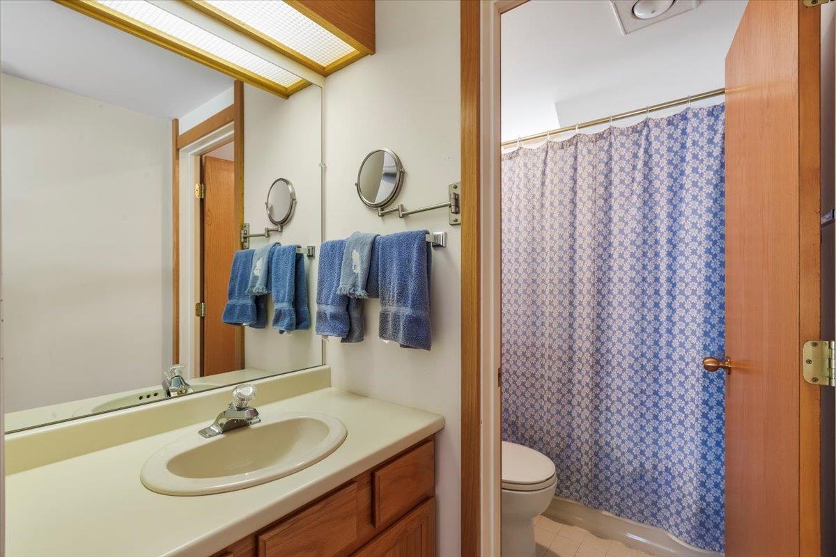 44 Hilltop Road Winhall, VT 05340 - Photo 21 of 38