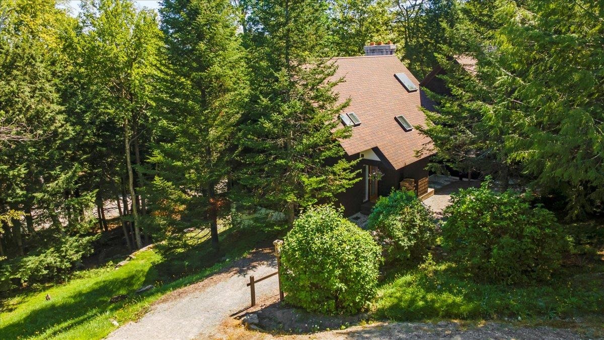 44 Hilltop Road Winhall, VT 05340 - Photo 31 of 38