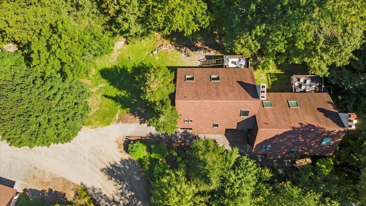 44 Hilltop Road Winhall, VT 05340 - Photo 32 of 38