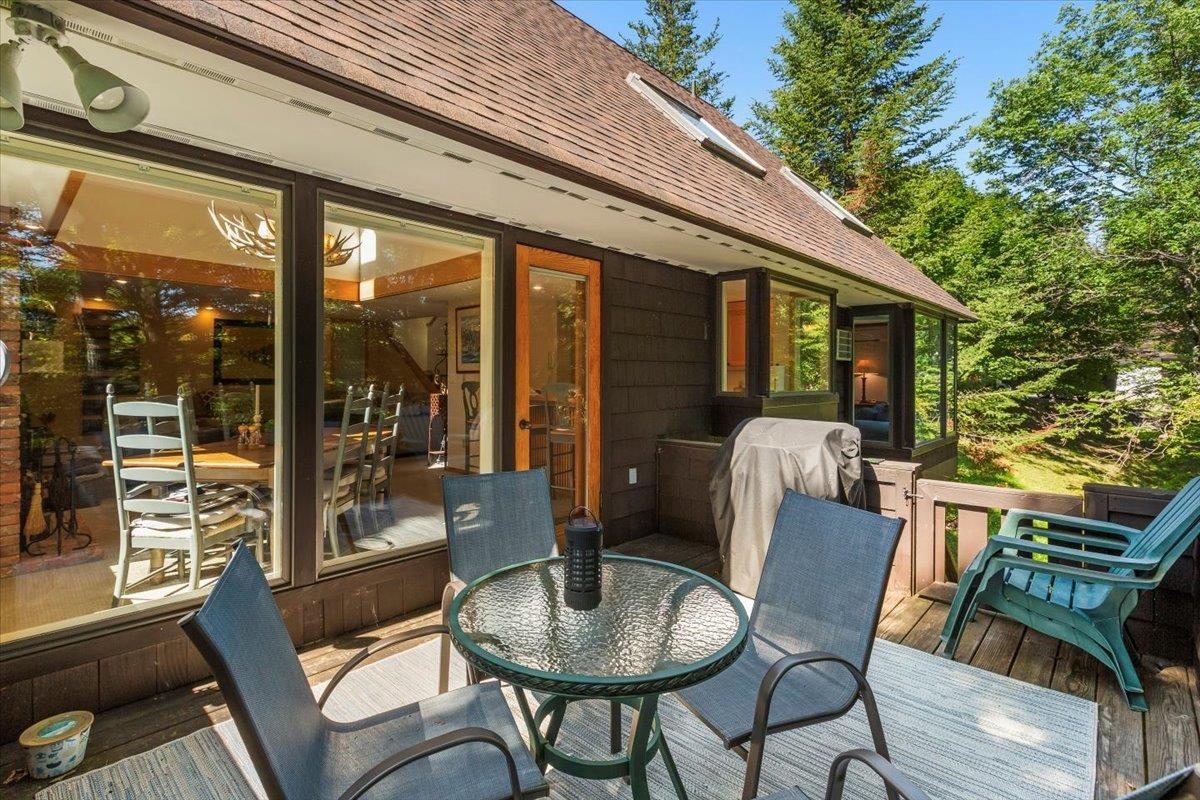 44 Hilltop Road Winhall, VT 05340 - Photo 9 of 38