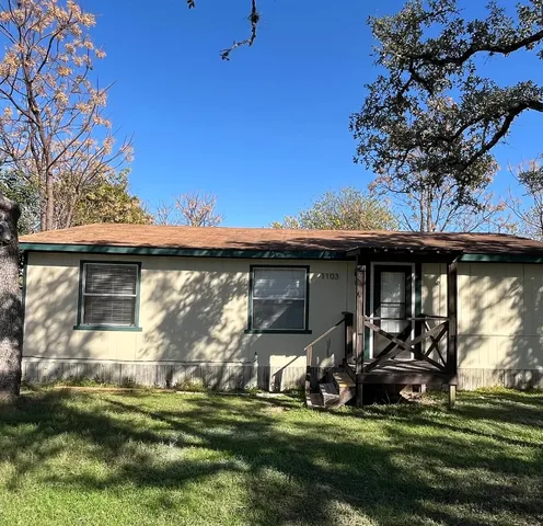 $1,595 | 1103 Lipan Trail, Austin, TX 78733
