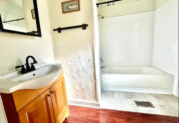 $1,450 | 1103 Lipan Trail, Austin, TX 78733