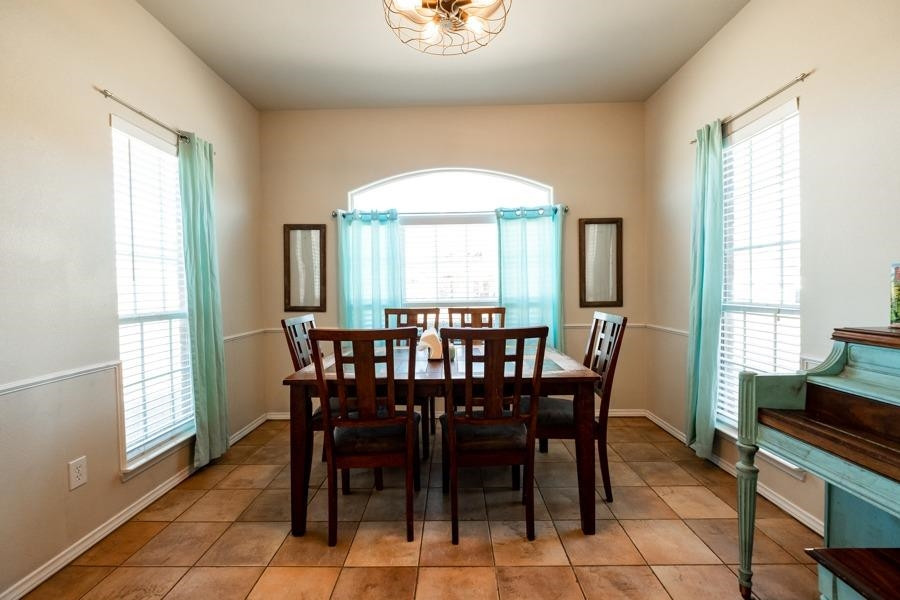 10602 Clinton Avenue Lubbock, TX 79424 - Photo 4 of 24 Photo 4