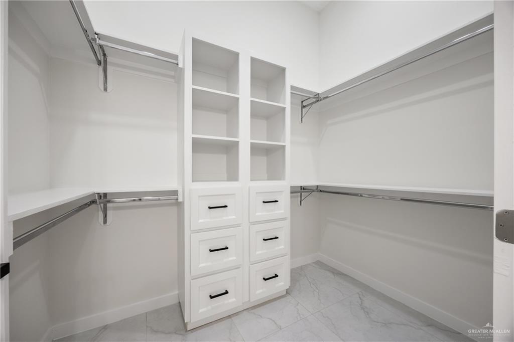 3610 Satelite Street Edinburg, TX 78542 - Photo 11 of 22 a view of an empty walk in closet